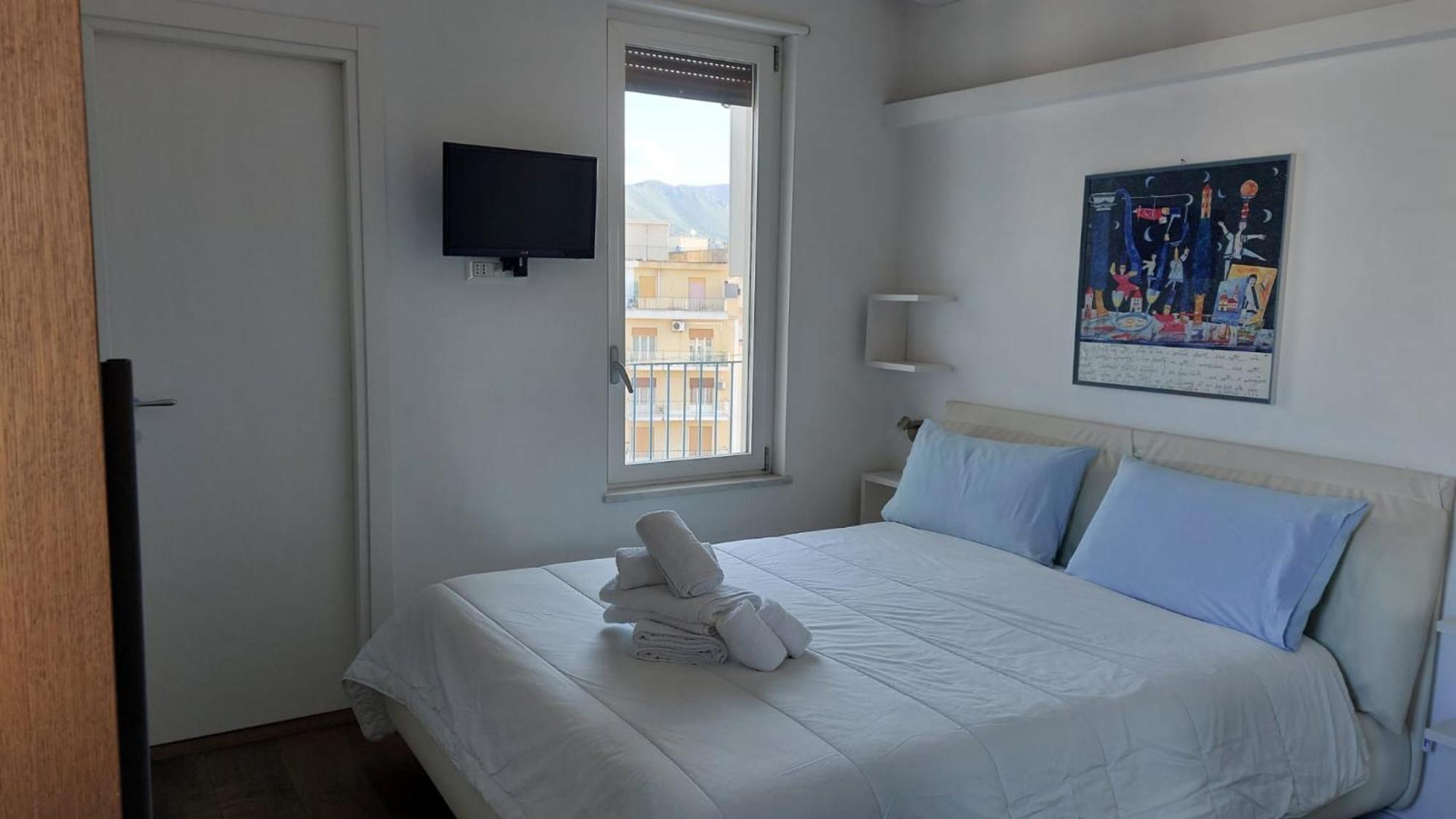 La Terrazza Sul Castello Apartment Palermo Exterior photo